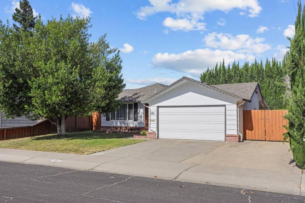 Trinity Escape Entire Home Near Lodi Lake Exterior photo